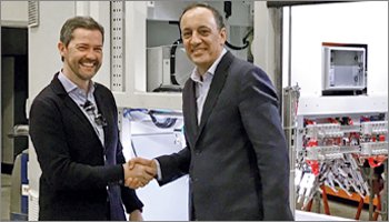 Ingo Nagel, Geschäftsführer der SONOTRONIC Nagel GmbH und Carlos Comez, Geschäftsführer der SONOTRONIC Nagel, S.L. in Spanien, nahe Barcelona